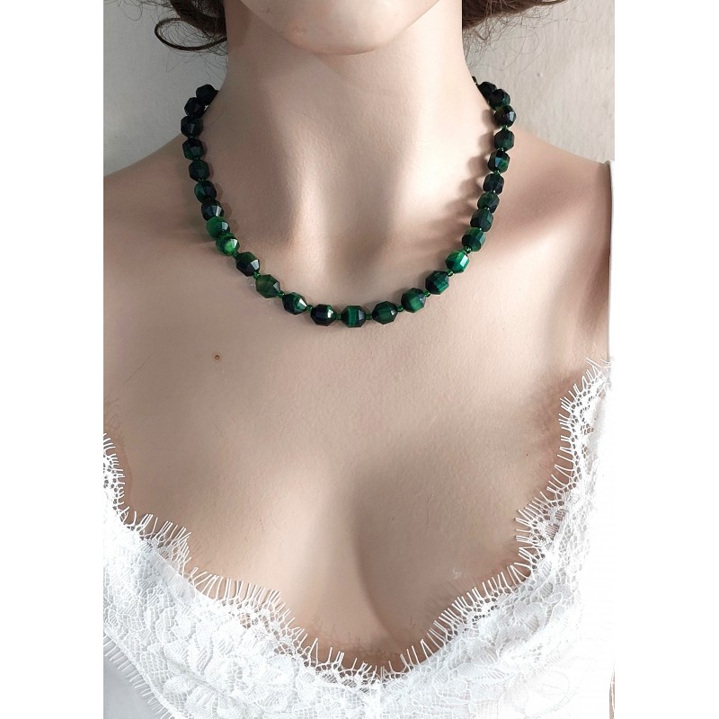 YEŞİL AKİK TAŞI KOLYE (10mm Faset Kesim)